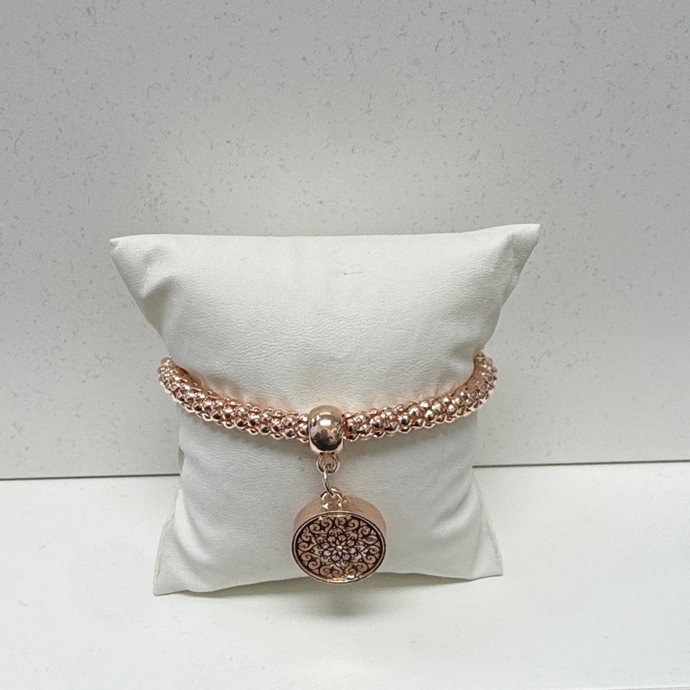 Elegant Rose Gold color Bracelet with Pendant